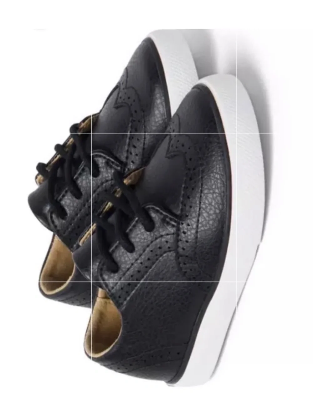 Janie & Jack Wingtip Sneaker